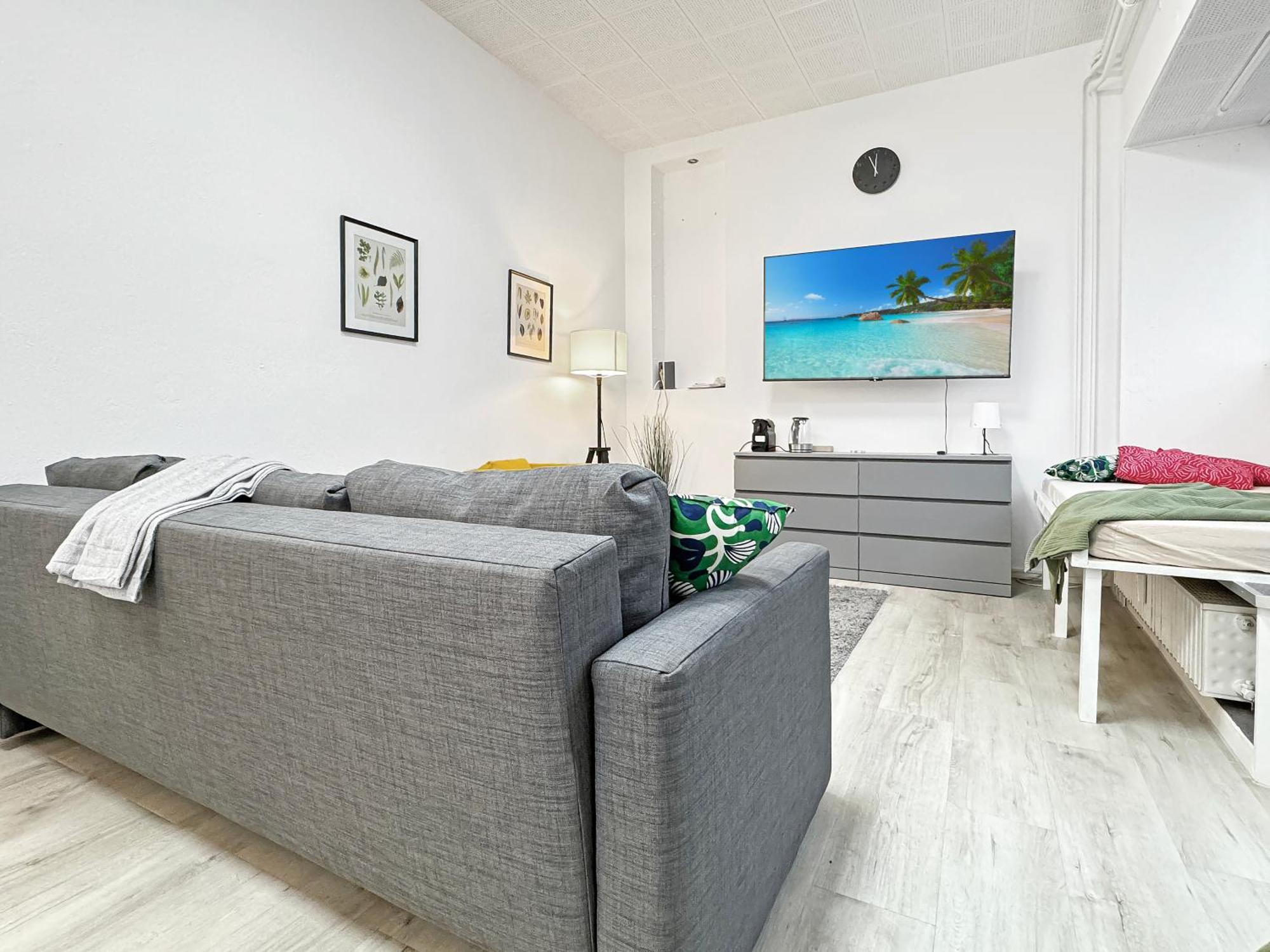 2 Zimmer Apartment Fuer 6 P, 15 Min Zum Flughafen 에즐링겐 외부 사진